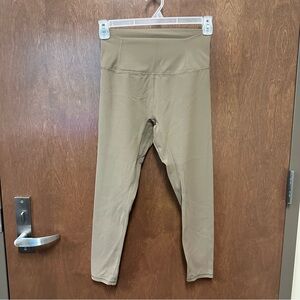 Free People Movement 25” beige taupe leggings Size M activewear athleisure gym